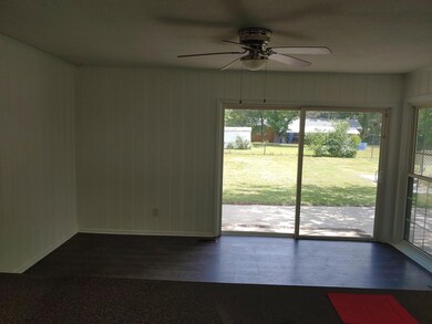 817 Berwick Dr, Fayetteville, NC 28314 - photo 6