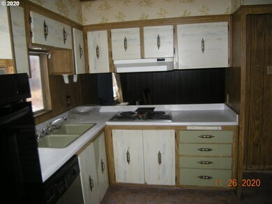 117 N Cozart St, Prairie City, OR 97869 - photo 4