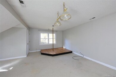 12735 Cliffcreek Dr, Huntersville, NC 28078 - photo 7