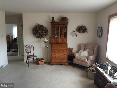 311 Reservoir Ave, Waynesboro, PA 17268 - photo 4