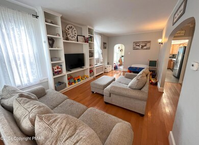 517 South Ave, Jim Thorpe, PA 18229 - photo 2