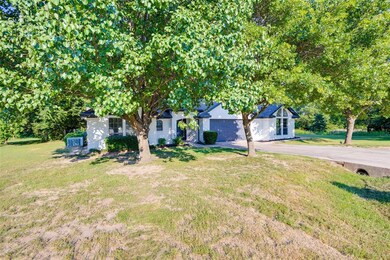 2004 Wood Trail, Azle, TX 76020 - photo 3