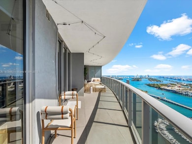 Aria on the Bay unit 4610, Miami, FL 33132 - photo 4