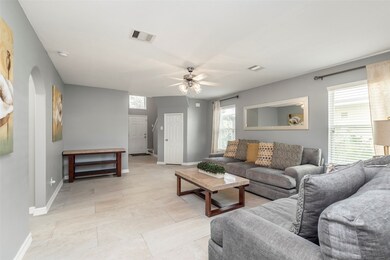 6923 Hampden Point Ct, Houston, TX 77040 - photo 7