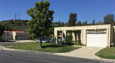 Front view of Corner lot on cul-de-sac off Avenida