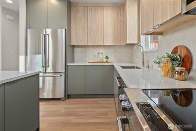 1255 NE 96th St, Seattle, WA 98115 - photo 7