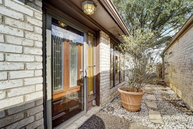 7722 Green Lawn Dr, Houston, TX 77088 - photo 3