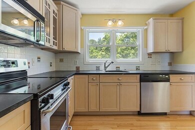 28 Boulderbrook Dr, Peabody, MA 01960 - photo 6