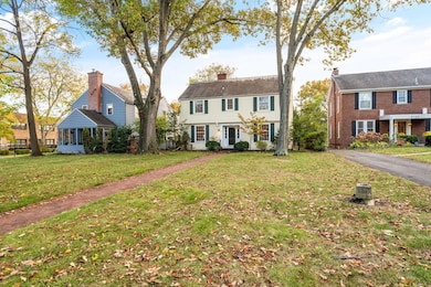 2731 E Broad St, Columbus, OH 43209 - photo 2