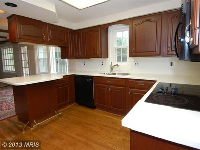 7908 Stirrup Cup Ln, McLean, VA 22102 - photo 4