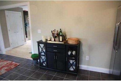 39 Thomas St, Chicopee, MA 01013 - photo 5