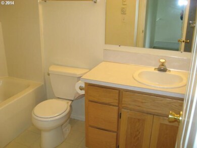 2701 S Cloverleaf Loop, Springfield, OR 97477 - photo 5