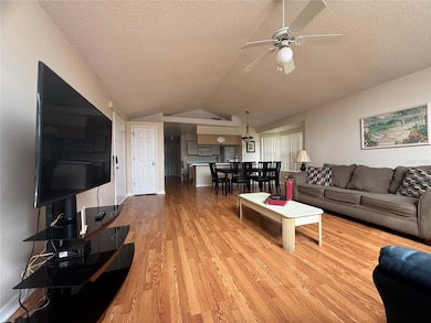 2459 Sweetwater Club Cir unit 16, Kissimmee, FL 34746 - photo 4