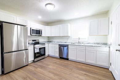 235 Midway Ave, Madisonville, KY 42431 - photo 5