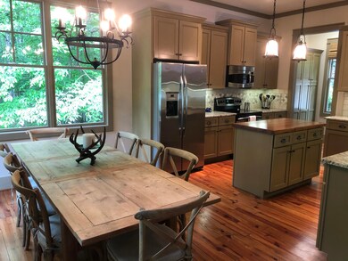 Dining off kitchen