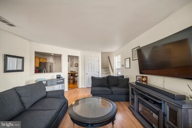 8327 Green Heron Way unit 28, Lorton, VA 22079 - photo 6