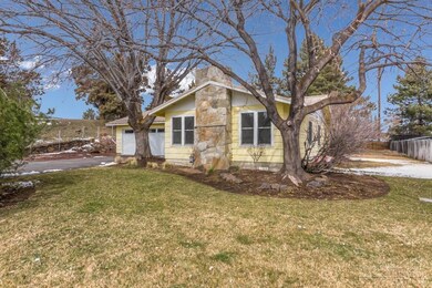 61579 E Lake Dr, Bend, OR 97702 - photo 3