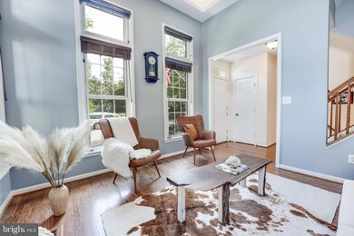 2410 Garnett Dr, Alexandria, VA 22311 - photo 6