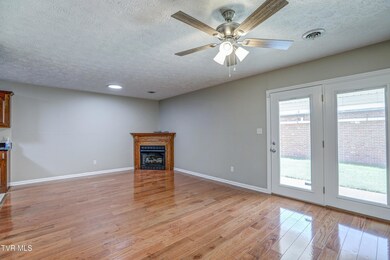 1544 Jessee St unit H, Kingsport, TN 37664 - photo 5