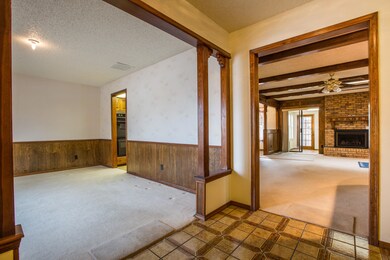 1407 Ridgecrest Loop SE, Albuquerque, NM 87108 - photo 4