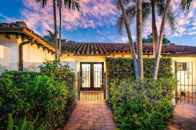 16 Little Pond Rd, Lantana, FL 33462 - photo 2