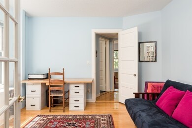 992 Memorial Dr unit 405, Cambridge, MA 02138 - photo 7