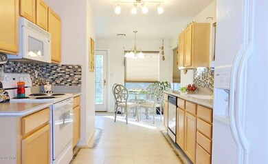 Kitchen (2)