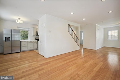 5817 Greentree Rd, Bethesda, MD 20817 - photo 6