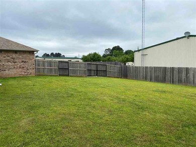 100 Corley Cir, Wake Village, TX 75501 - photo 3