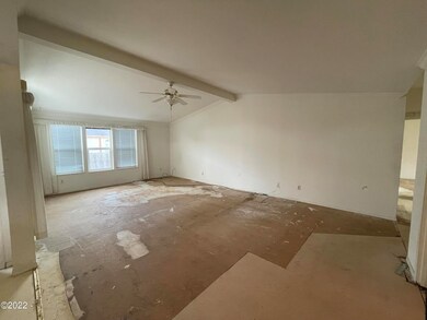 03-Living Room-01