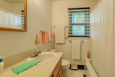 1302ApacheSt_00005