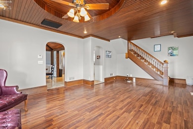 303 Moore Ave, Bellevue, OH 44811 - photo 6