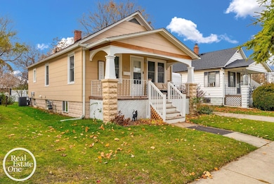 1413 14th St, Port Huron, MI 48060 - photo 3