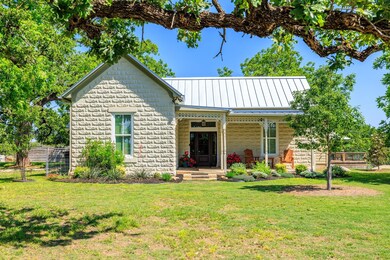 308 Oakhaven Ln, Fredericksburg, TX 78624 - photo 5