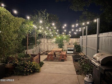 319 S Pioneer, Mesa, AZ 85204 - photo 4