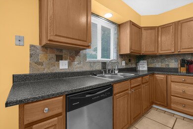 5010 Comstock Dr, Columbus, OH 43232 - photo 7