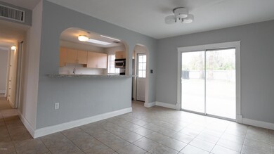 Dining/Kitchen