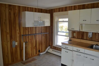 4 Kitchen