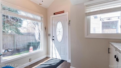 1008 Sunrise Park St, Howell, MI 48843 - photo 6