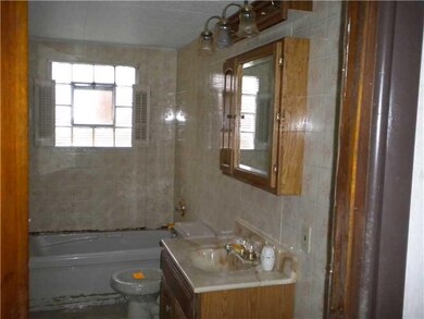 Full Bath.