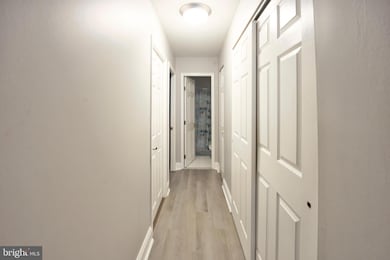 5601 Parker House Terrace unit 204, Hyattsville, MD 20782 - photo 5