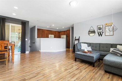 15663 Vista Way unit 100, Lake Elsinore, CA 92532 - photo 5