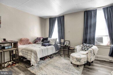 1033 Franklin St, Reading, PA 19602 - photo 4