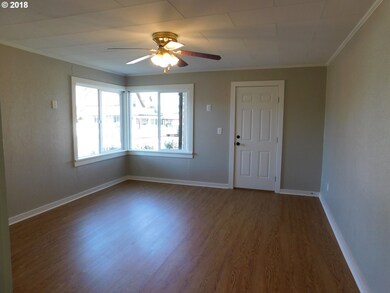 515 Railroad Ave, Myrtle Point, OR 97458 - photo 7