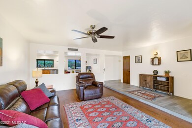 Entryway/Living Room