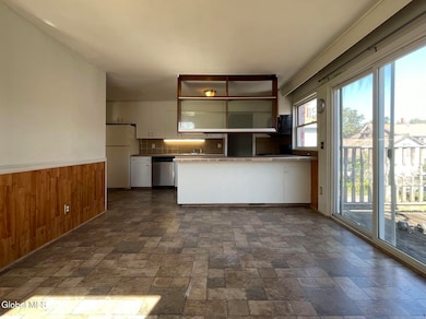 1725 Union St, Schenectady, NY 12309 - photo 2