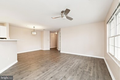 11009 Kinship Ct unit 303, Manassas, VA 20109 - photo 7