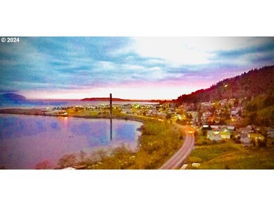 501 E Garibaldi Ave unit 2, Garibaldi, OR 97118 - photo 5