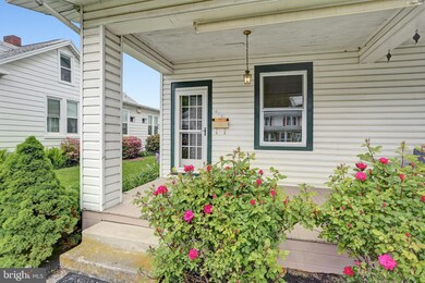 415 N 2nd St, Lemoyne, PA 17043 - photo 2