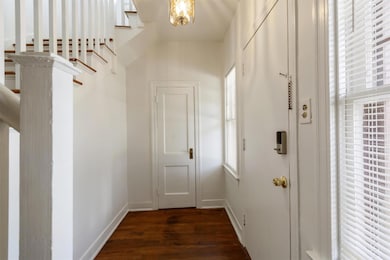 Entryway with closet